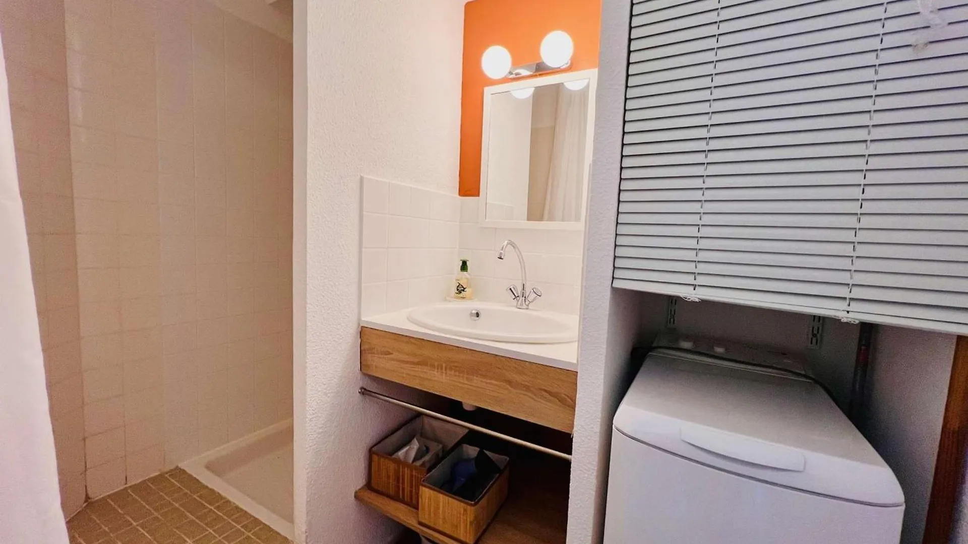 Appartement T2 A Quiberon - 40M² Avec Piscine, Tennis Et Parking Prive, Proche Plage Et Commerces - Fr-1-478-281 0*,  France